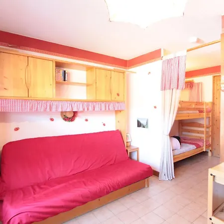 4 Pers Avec Balcon, Proche Pistes Et Commerces, Centre Village - Fr-1-572-165 Appartement *